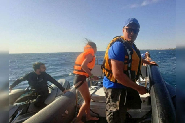 В Крыму спасли шестерых сапбордистов, которых уносило в открытое море