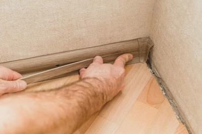 Як встановити плінтус на підлогу: покрокова інструкція