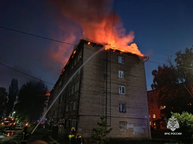 Спасатели ликвидировали пожар в школе поселка Форос