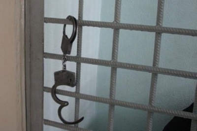 Парень напугал кассира супермаркета