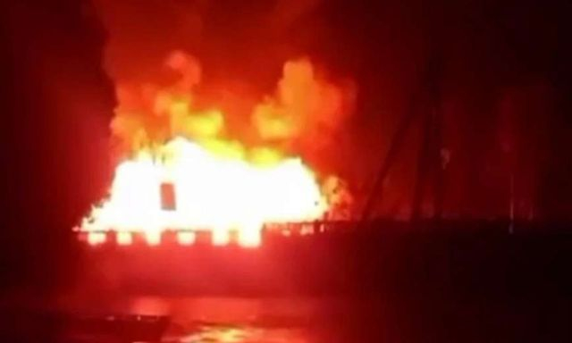 В поселке Советском сгорела казарма, в которой жили мобилизованные россияне