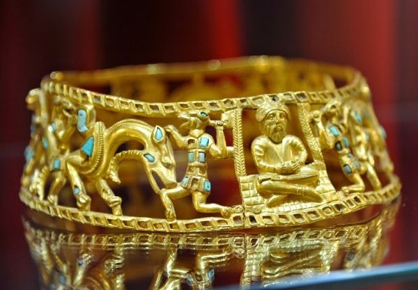 Интерпол объявит скифское золото в международный розыск