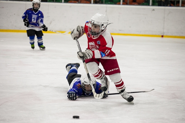 В Крыму планируют развивать детский хоккей