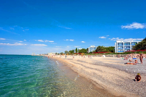 Миграционная служба Херсонщины выдает разрешения на посещение Крыма иностранцами