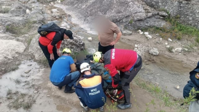 В Ялте и Судаке спасатели помогли двум пострадавшим туристкам