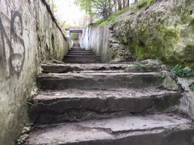 Достопримечательности Симферополя утопают в мусоре