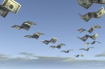 Вложенного три года ждут: крымским вкладчикам лишь компенсируют половину средств