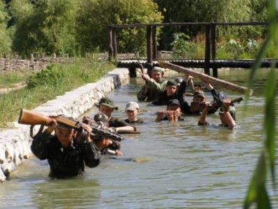 В Бахчисарае открылся лагерь для маленьких казаков