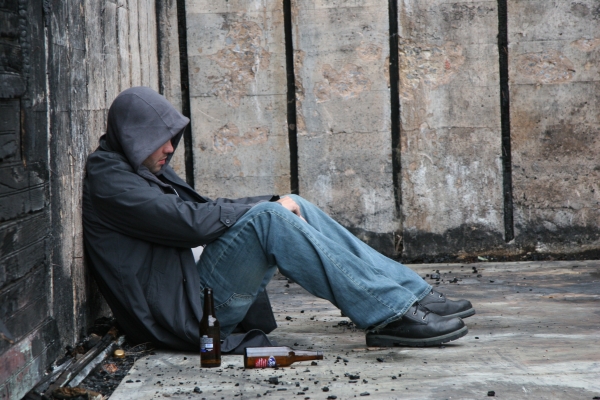 Наркоман забаррикадировался дома и не пускал правоохранителей