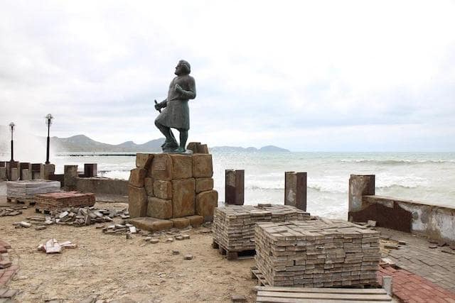 Большая часть набережной и пляжей в Коктебеле этим летом будет закрыта