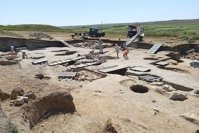 Во время раскопок археологи нашли в Крыму монеты времен Боспорского царства