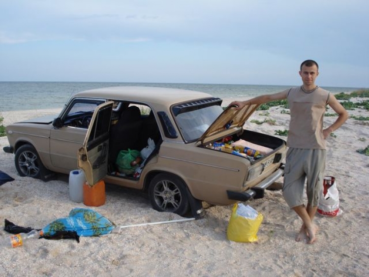 В Крыму автомобилям парковаться разрешили, но только на твердом покрытии