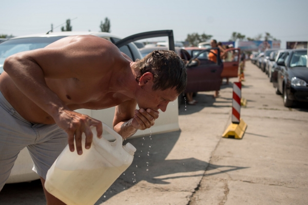 Треть сутки Керчь живет в условиях официально объявленной чрезвычайной ситуации 