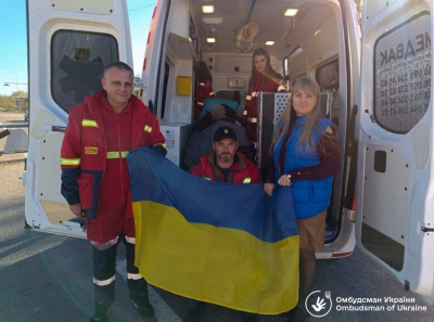 Из Крыма на территорию, подконтрольную Украине, удалось вывезти 77-летнюю женщину