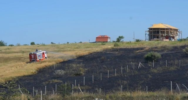Возле Учкуевки сгорело лавандовое поле
