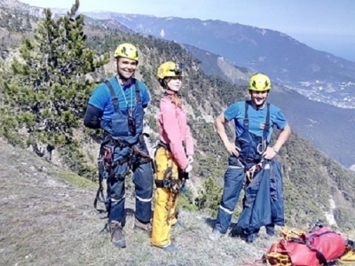 Приземлилась не в том месте – спасатели помогли парапланеристке выбраться из ущелья