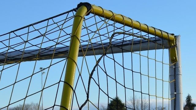 В Севастополе подросток пострадал от упавших на него футбольных ворот