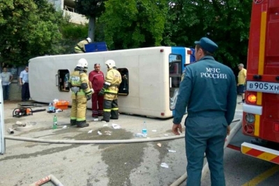 Туристы в Ялте по пути на экскурсию попали в ДТП