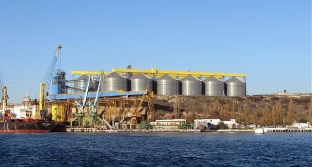 В Крыму начались экспортные поставки зерновых