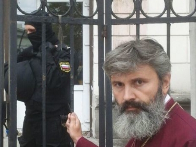 Оккупанты устроили погром в Крымском храме УПЦ КП