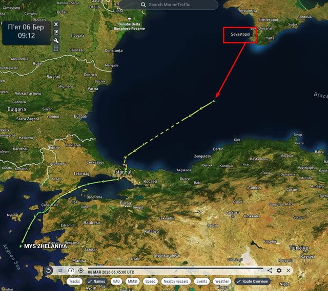 Судно с краденым украинским зерном направляется из оккупированного Крыма в сторону Турции