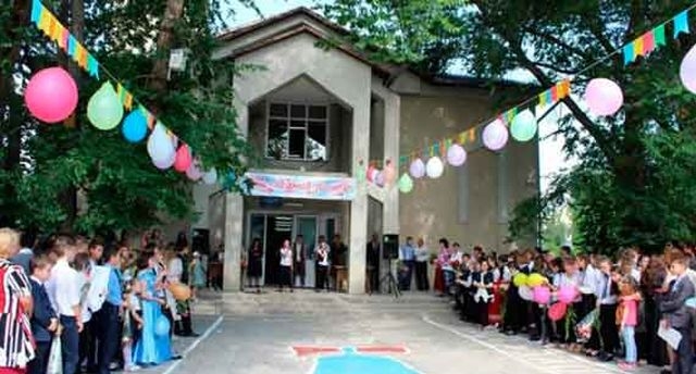 В Биюк-Сирени опасаются закрытия гимназии для одаренных детей