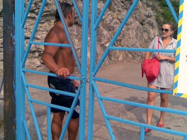 Пляжи в Крыму сплошь становятся «лечебными»