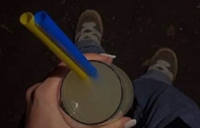 Жительницу Севастополя вынудили извиниться за сине-желтые цвета в Instagram