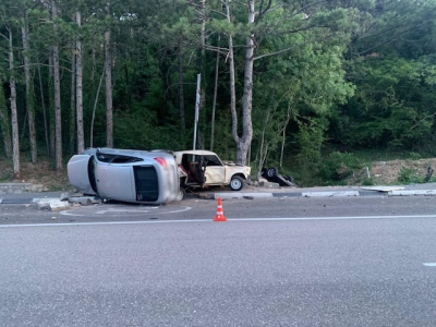 В ночном ДТП в Ялте пострадали три человека