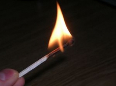 Мужчины поджог тело своей жертвы, чтобы скрыть следы убийства