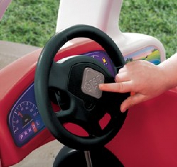 Самые «крутые» машины хозяйничали на набережной Ялты в выходные