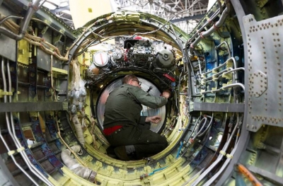 Вместо заказов временную работу предлагают на авиационном заводе в Евпатории 