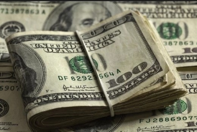 Решить вопрос за $50 тыс. пообещала адвокат своему клиенту