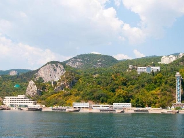 В Крыму продали «Глицинию» – покупатель неизвестен