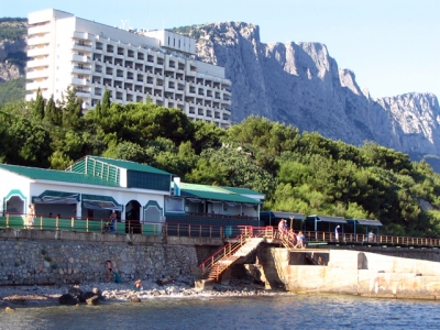 Кому продадут санатории Коломойского? 