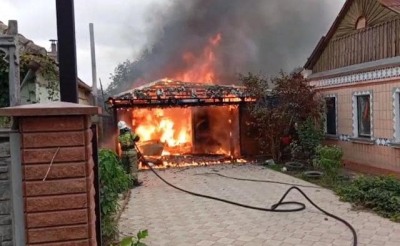 В поселке Советском во время пожара сгорела хозпостройка